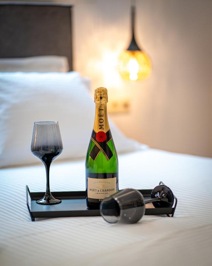 Luxury Suite In Downtown Iraklio Eksteriør bilde