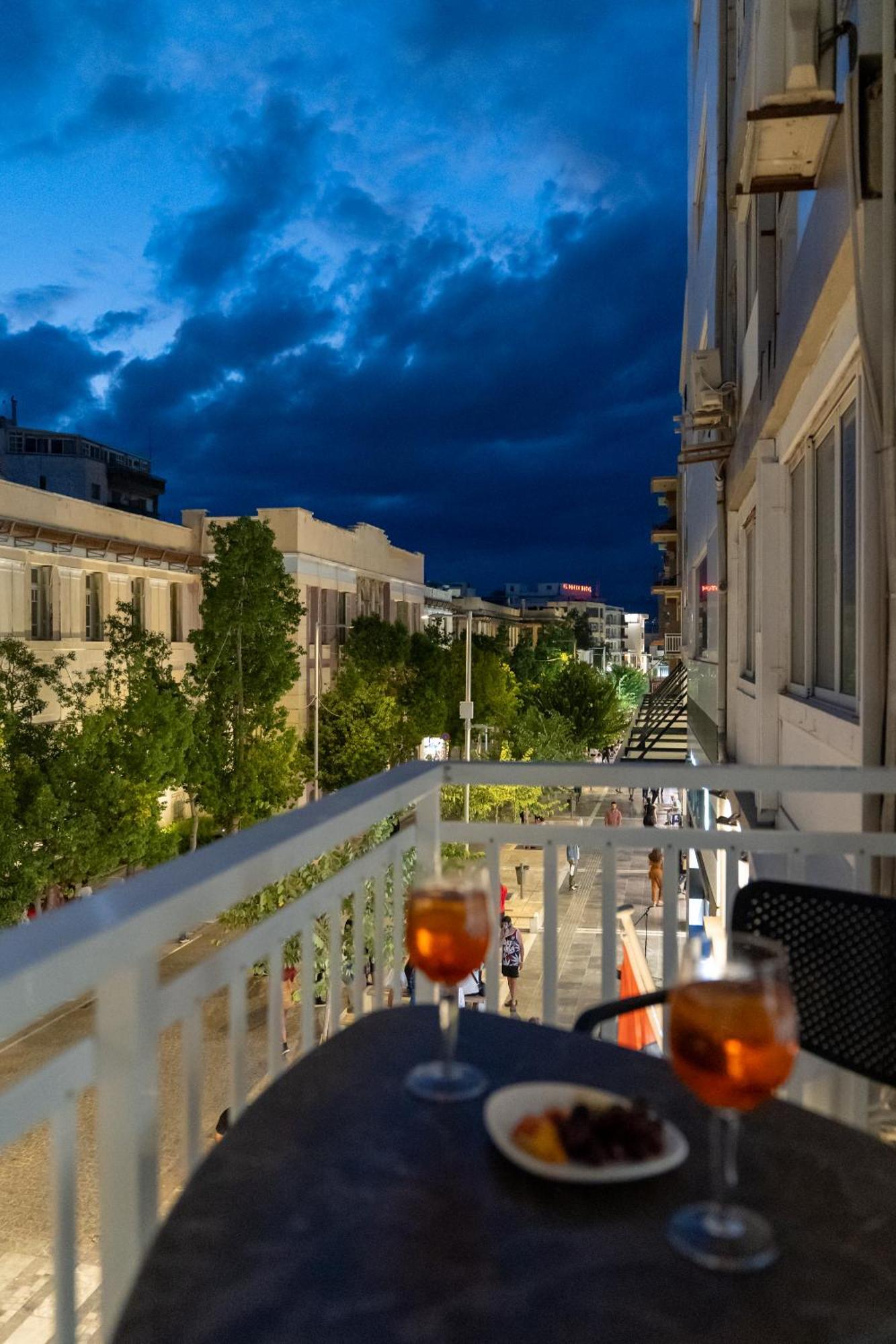 Luxury Suite In Downtown Iraklio Eksteriør bilde